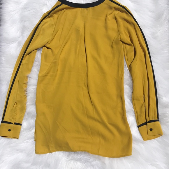H&M | Yellow & black high low long sleeve top - Picture 4 of 8